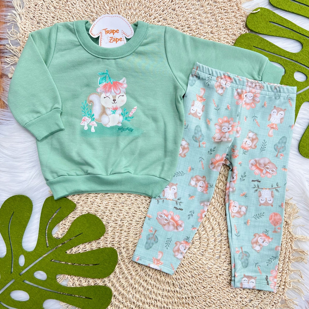 Conj. Casaco Esquilinha na Floresta e Calça Legging - Verde 